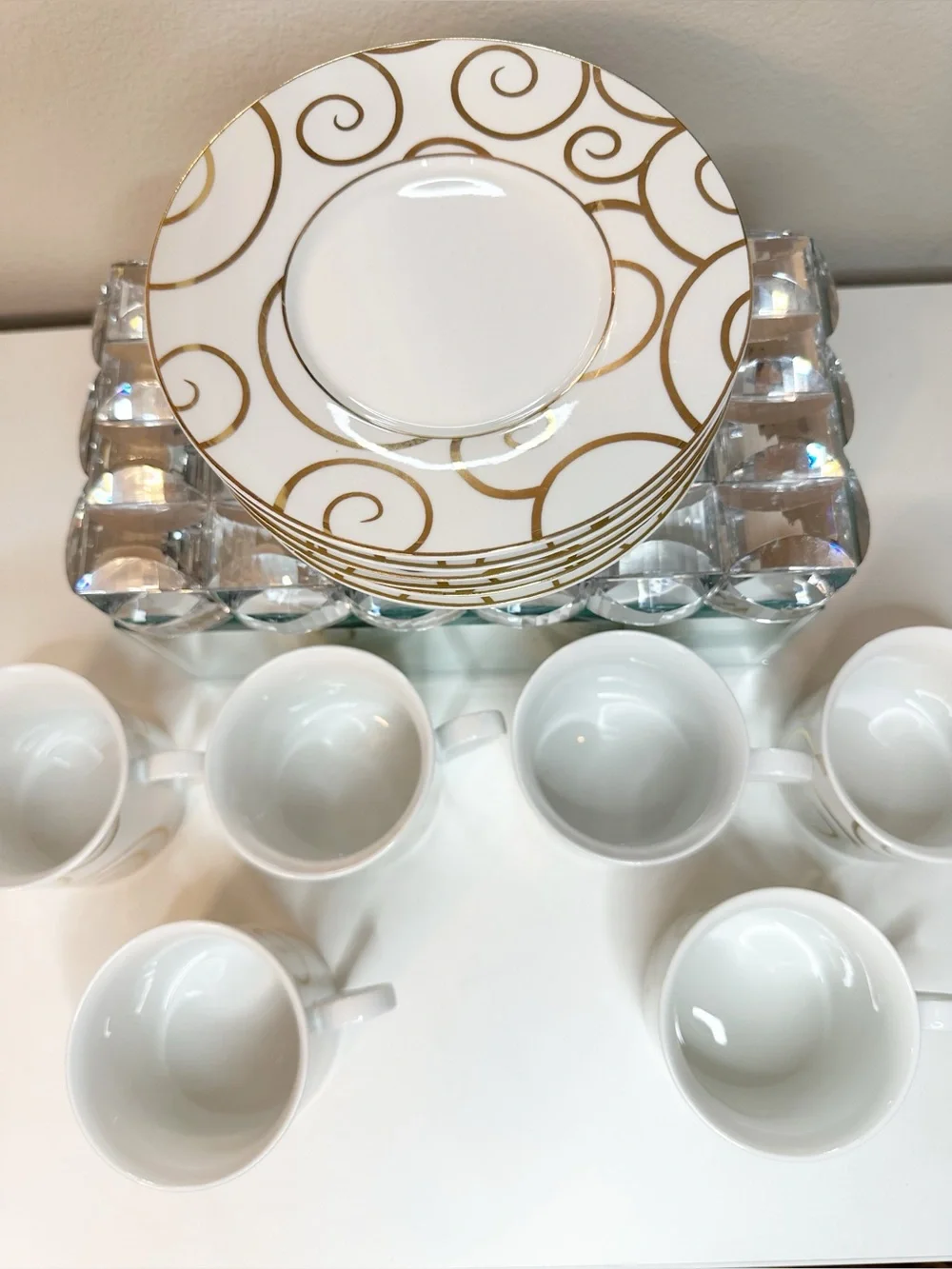 Pier 1 Porcelain Gold Swirl Tea Cups and Saucers -set of 6